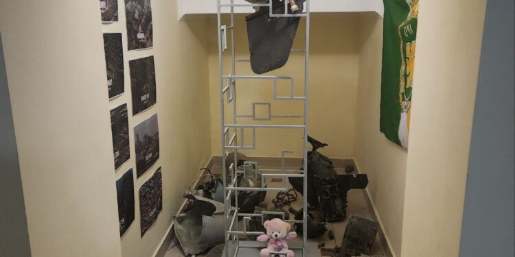 За запрошенням Голови ГО «Білоруська спільнота України» Олексія Францкевича ми відвідали Дім Вільної Білорусі, щоб побачити масштаб їхньої гуманітарної та громадянської місії.